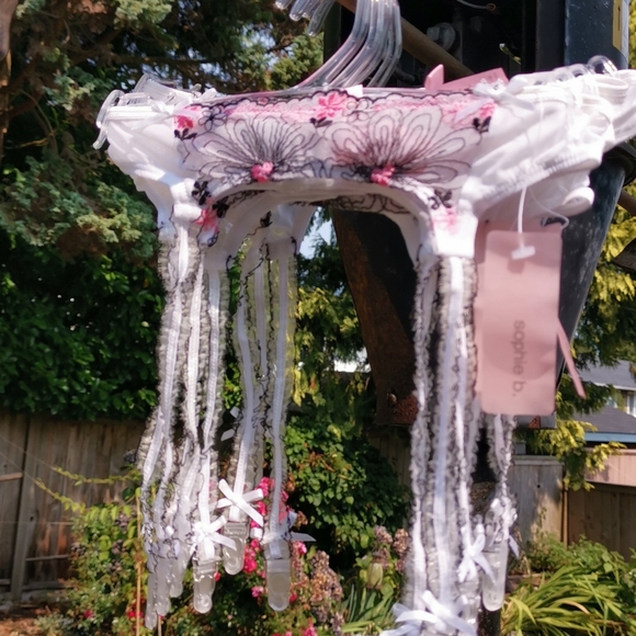 Sophie B. Garter Belt - Picture 1 of 5